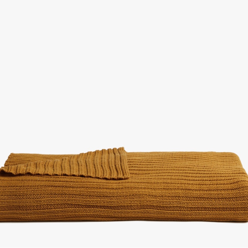 Parachute Oversized Rib Knit Throw in Ochre